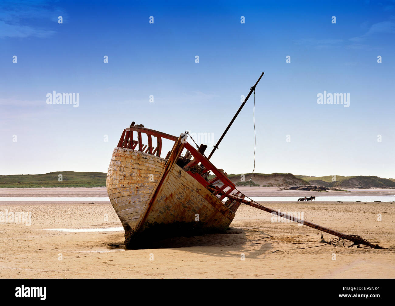 Sunken Fishing boat, Bunbeg, Co. Donegal, Ireland Stock Photo
