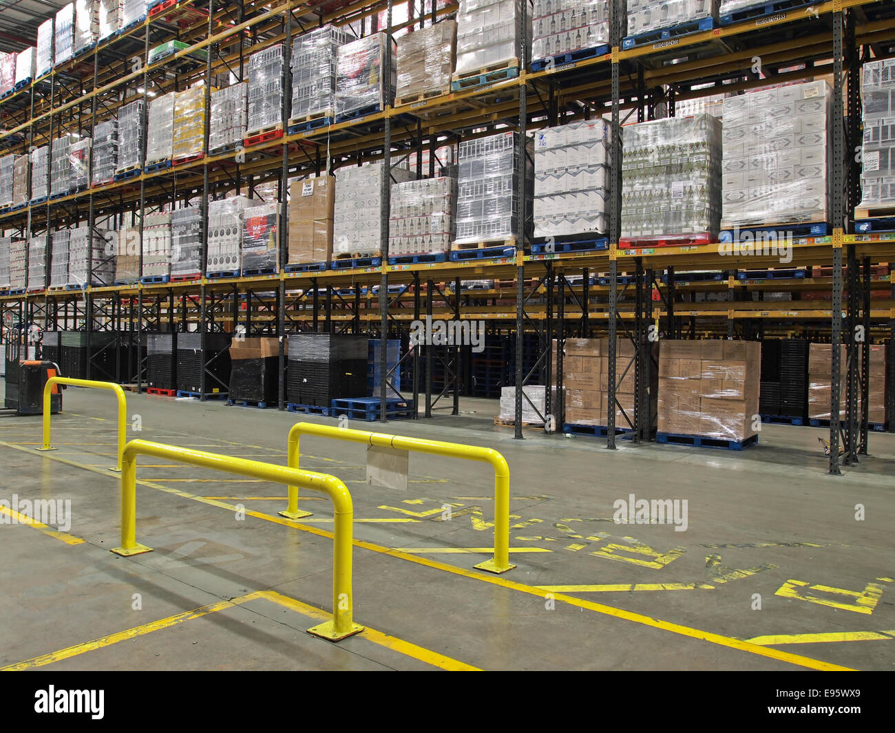 Distribution Warehouse Uk High Resolution Stock Photography and Images