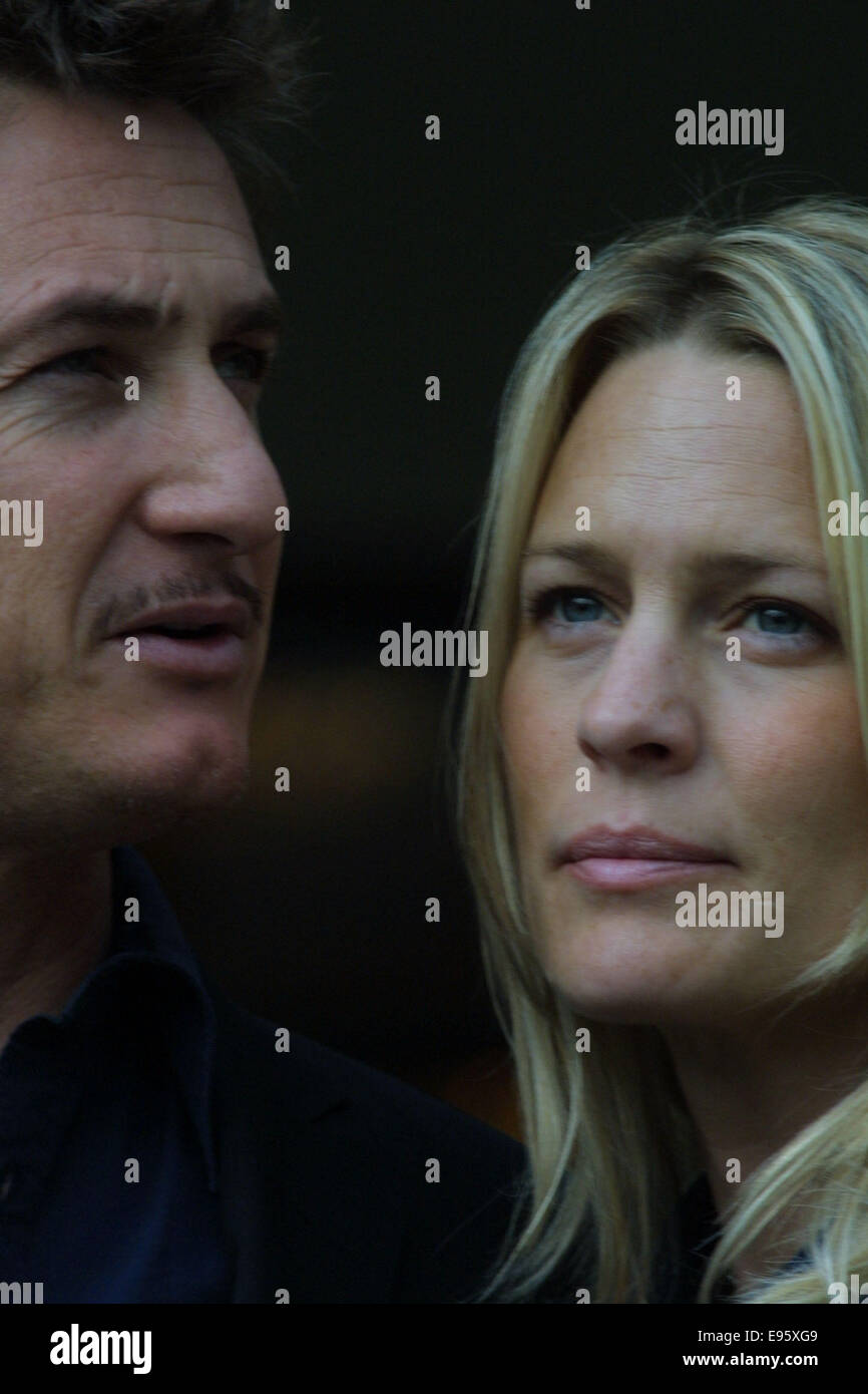 SEAN PENN AND WIFE ROBIN WRIGHT PENN, AT PHOTOCALL, AND PREMIERE FOR