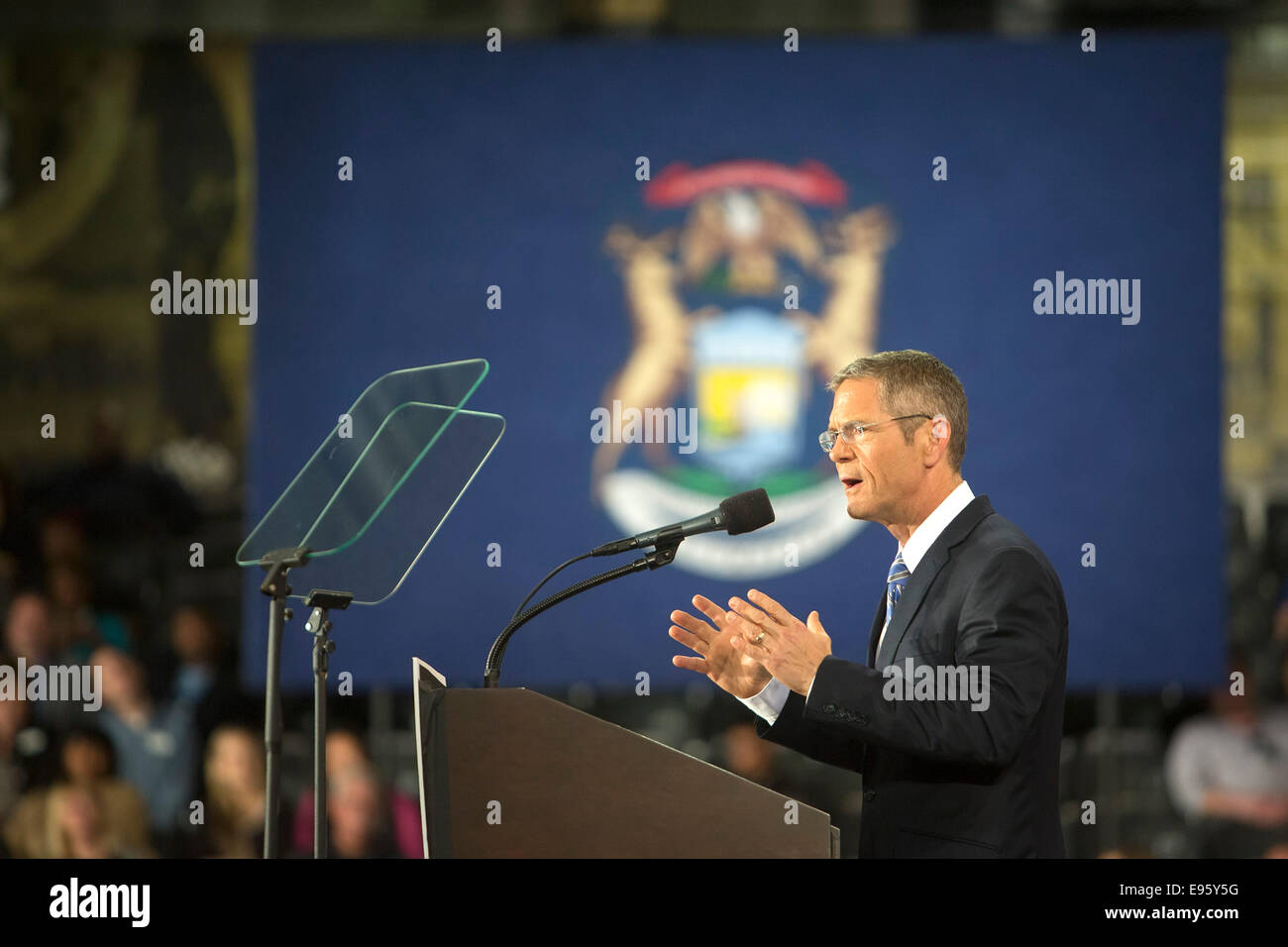 Rochester, Michigan - Mark Schauer, the Democratic candidate for Michigan governor, speaks during a campaign rally. Stock Photo