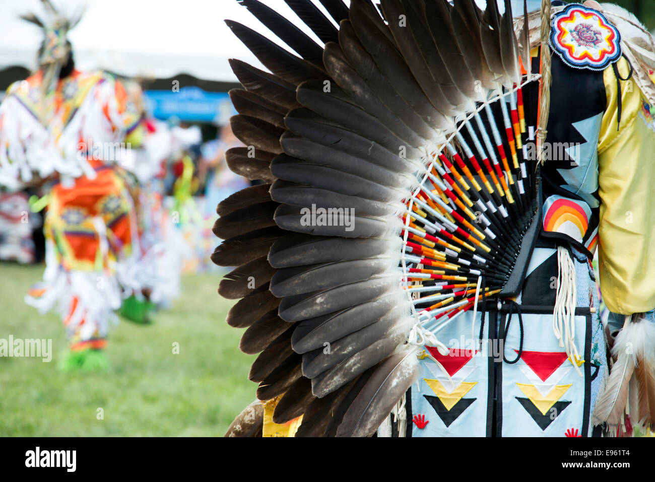 Native american dance hi-res stock photography and images - Alamy