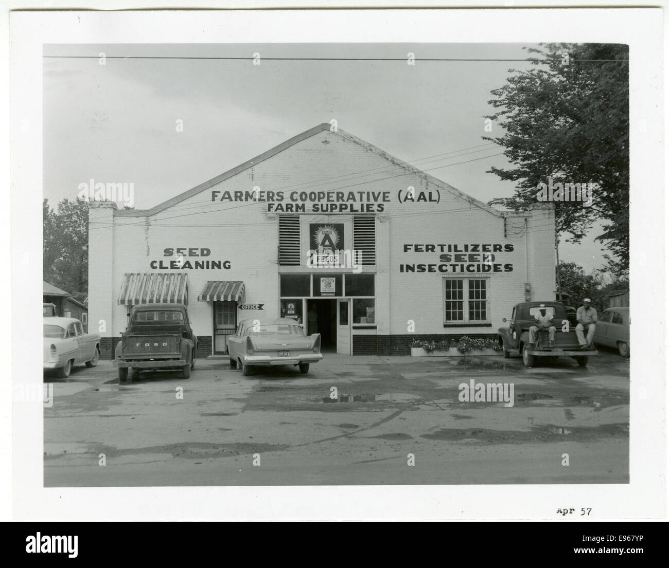 Farmers Coop, Port Gibson 15310592146 o Stock Photo Alamy