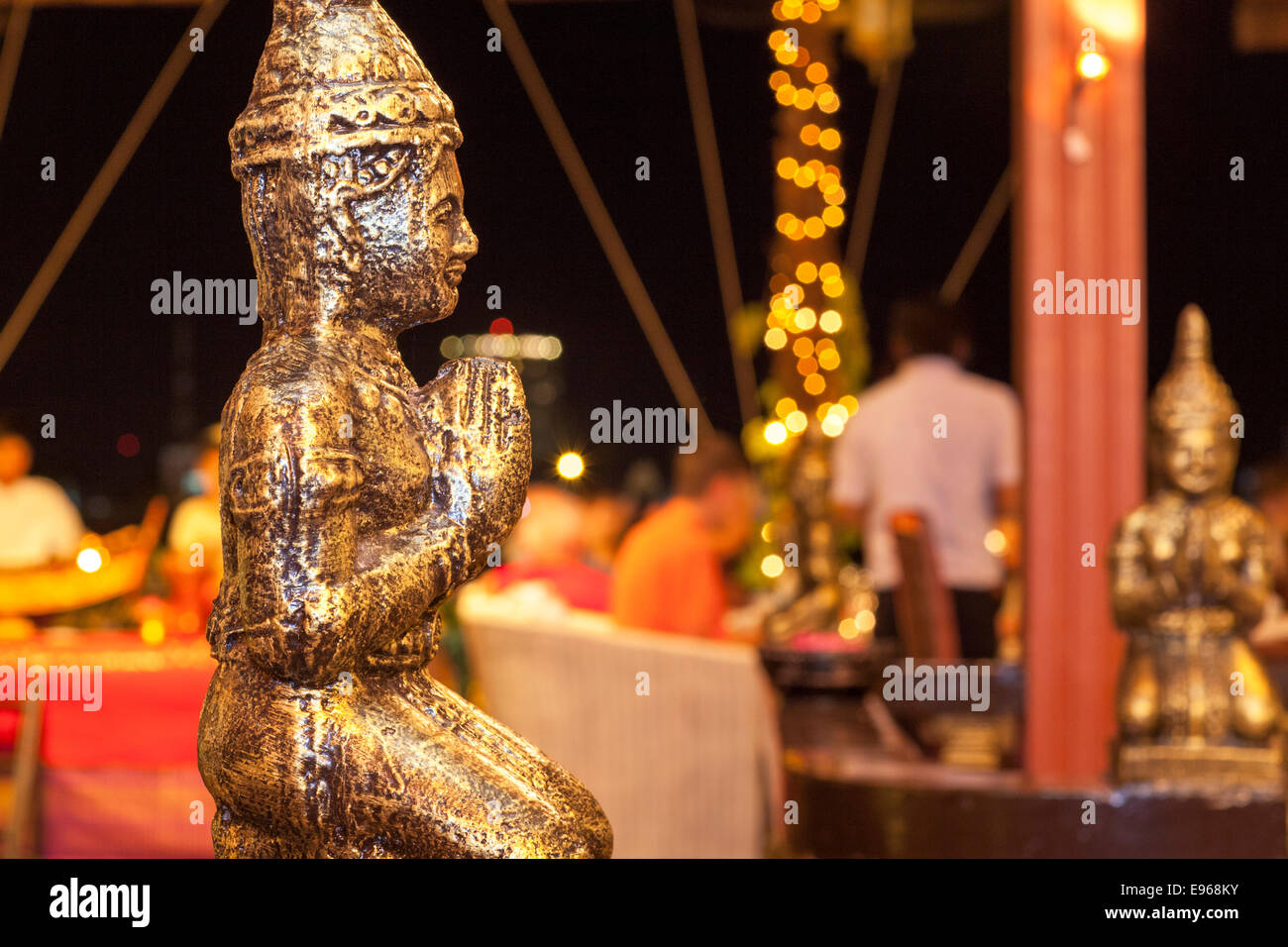 Khmer statue, Titanic restaurant, Phnom Penh, Cambodia Stock Photo