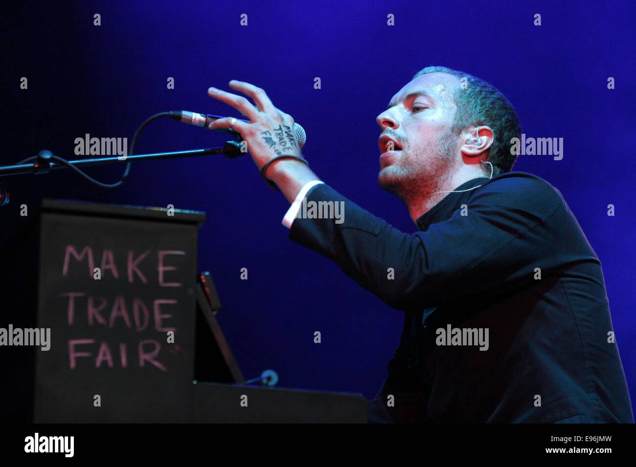 Chris Martin of Coldplay,  T In The Park music festival, Balado, Scotland, 2003. Stock Photo