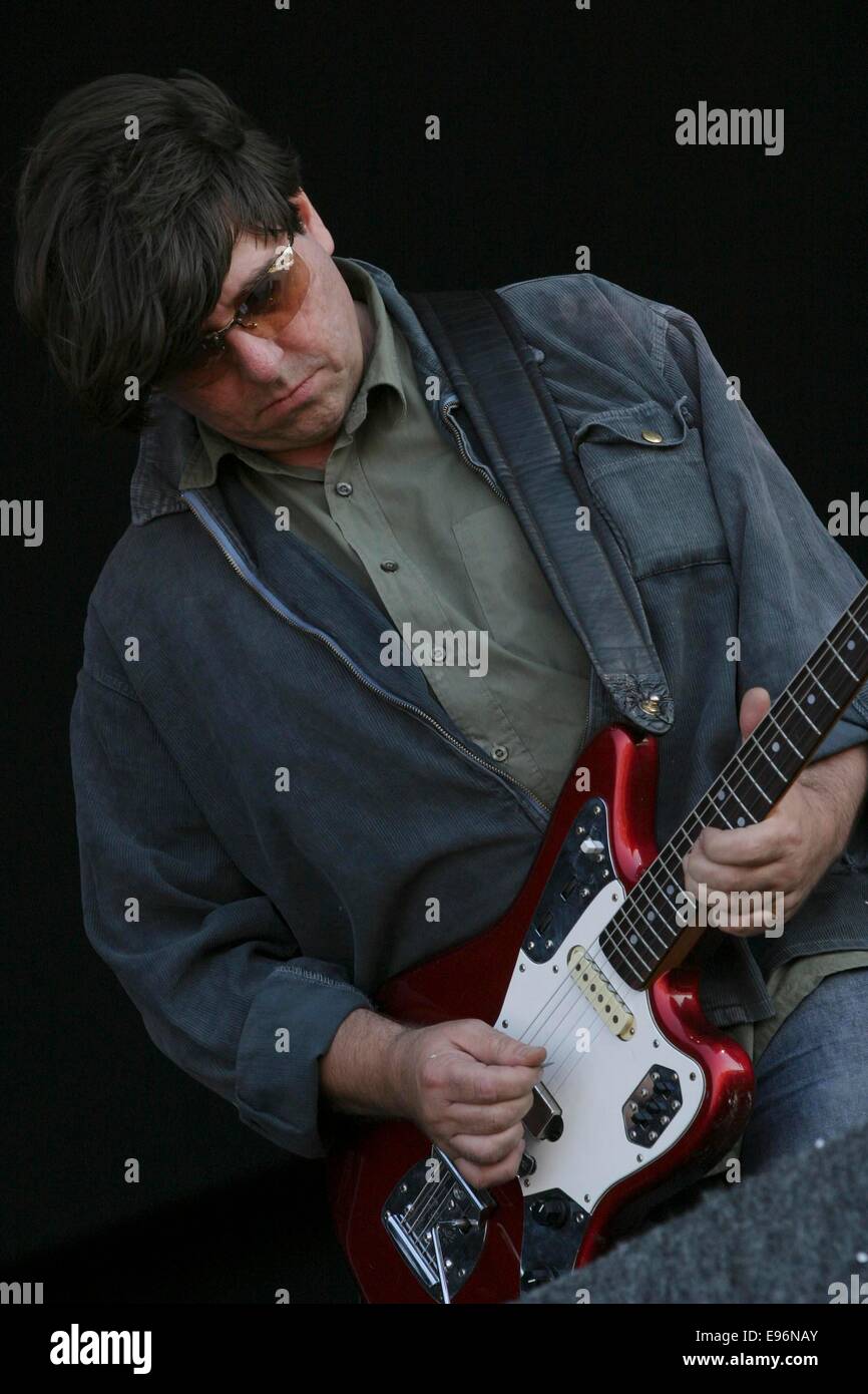 Will Sergeant of 'Echo and the Bunnymen',  T In The Park music festival, Balado, Scotland, 2003. Stock Photo