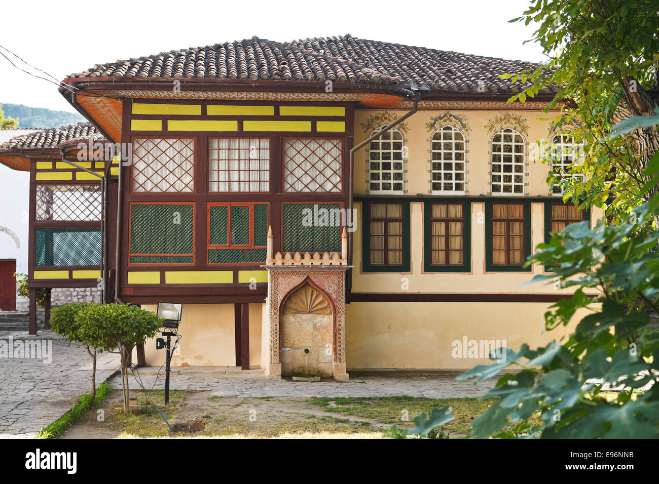 BAKHCHYSARAI, RUSSIA - OCTOBER 1, 2014: Harem building in Khan's Palace (Hansaray) in Bakhchisaray. The palace was built in 16th Stock Photo