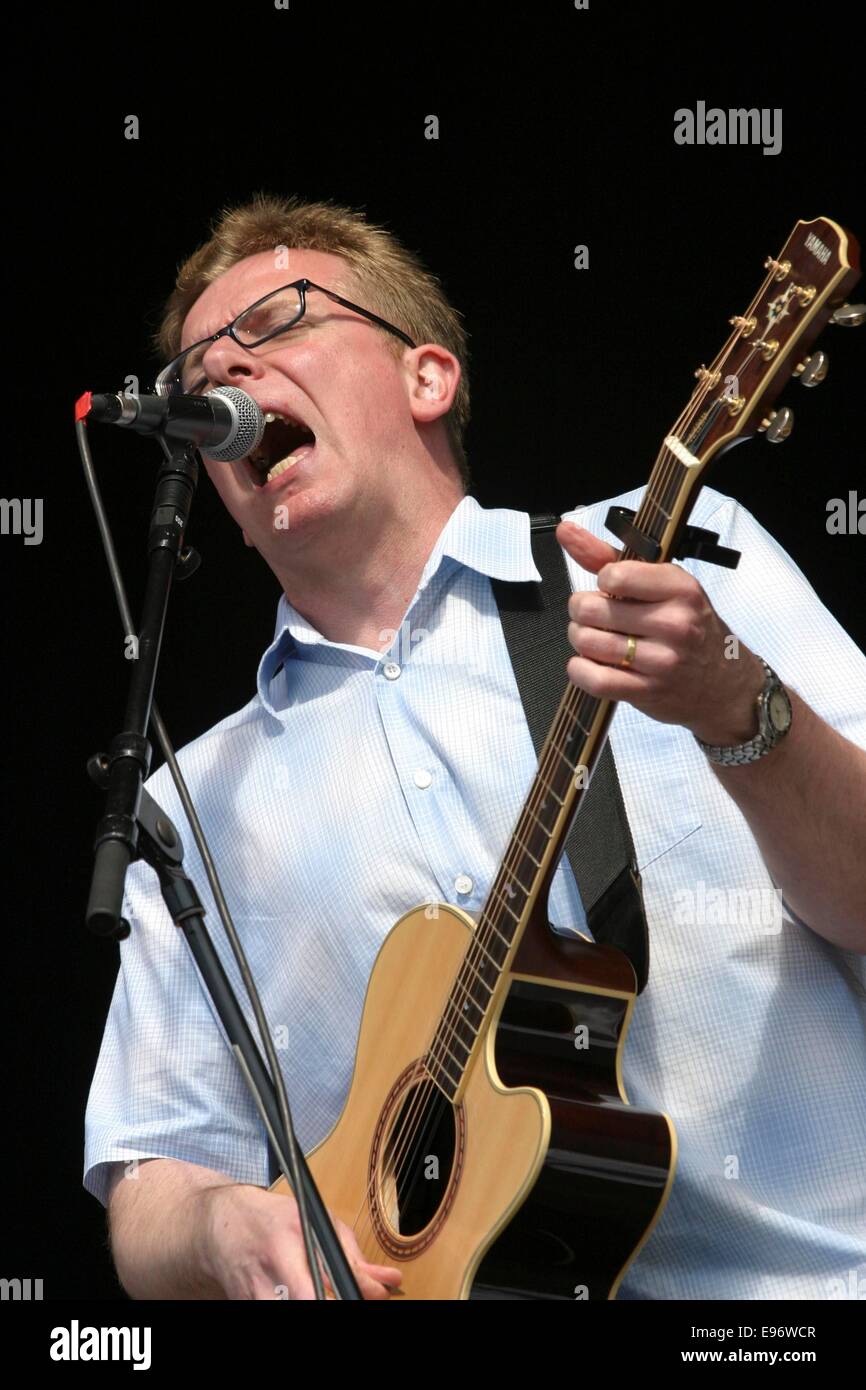 'The Proclaimers',  T In The Park music festival, Balado, Scotland, 2003. Stock Photo
