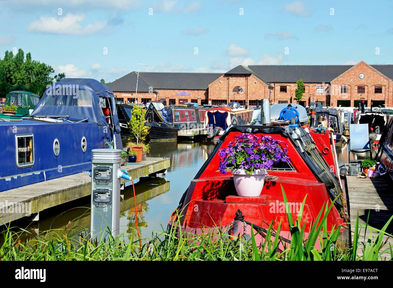 Moorings power supply hi-res stock photography and images - Alamy