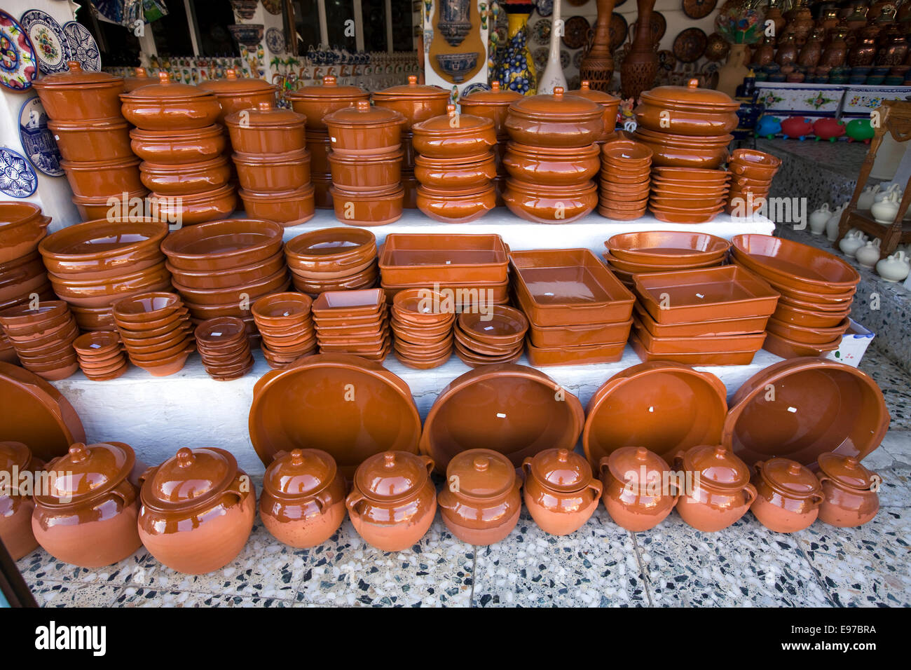 Clay pots hires stock photography and images Alamy