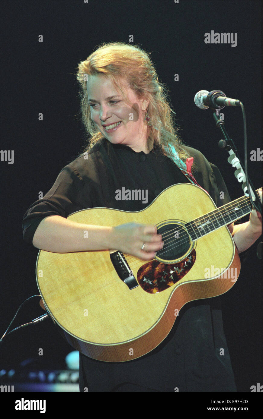 Mary Chapin Carpenter in concert, in Glasgow, Scotland, on 26th Sept 1996. Stock Photo