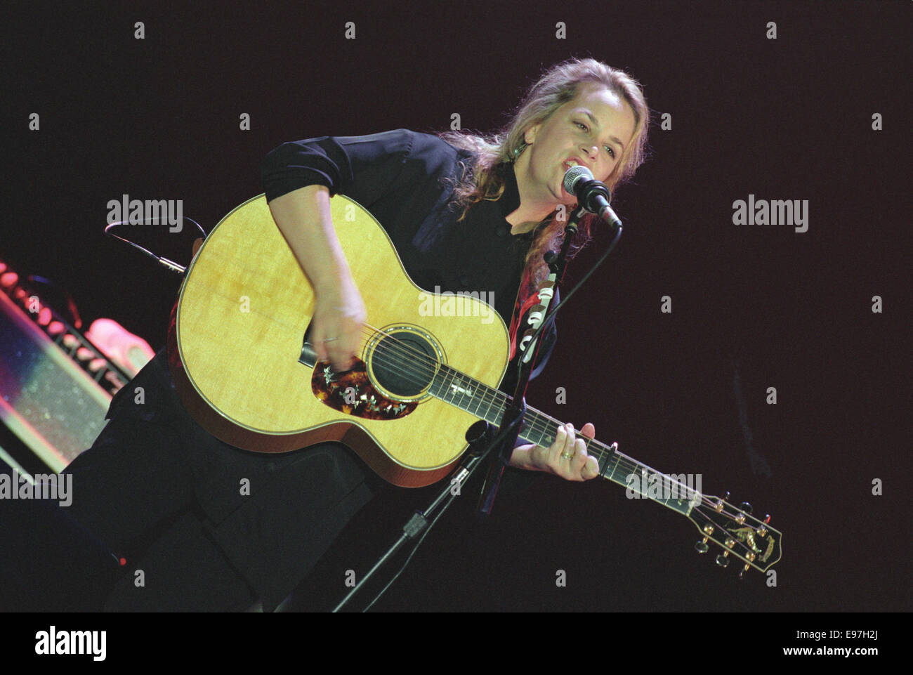 Mary Chapin Carpenter in concert, in Glasgow, Scotland, on 26th Sept 1996. Stock Photo