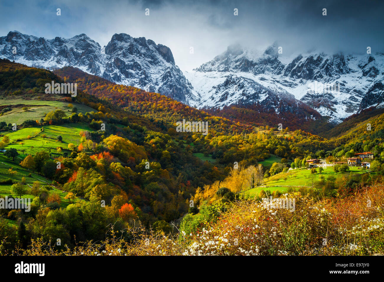 Tanarrio and Picos de Europa National Park. Camaleño village. Liebana  county, Cantabria, Spain, Europe Stock Photo - Alamy