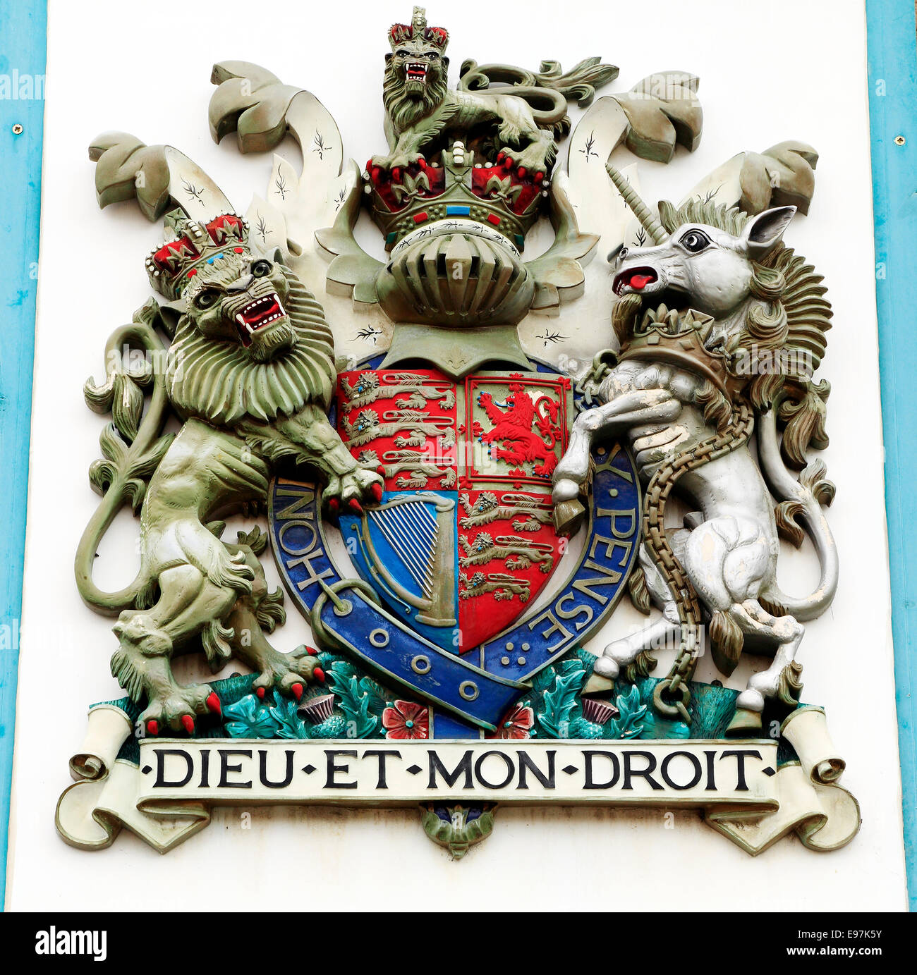 British Royal Coat of Arms, Lion and Unicorn, Dieu et Mon Droit, England UK heraldry heraldic Stock Photo