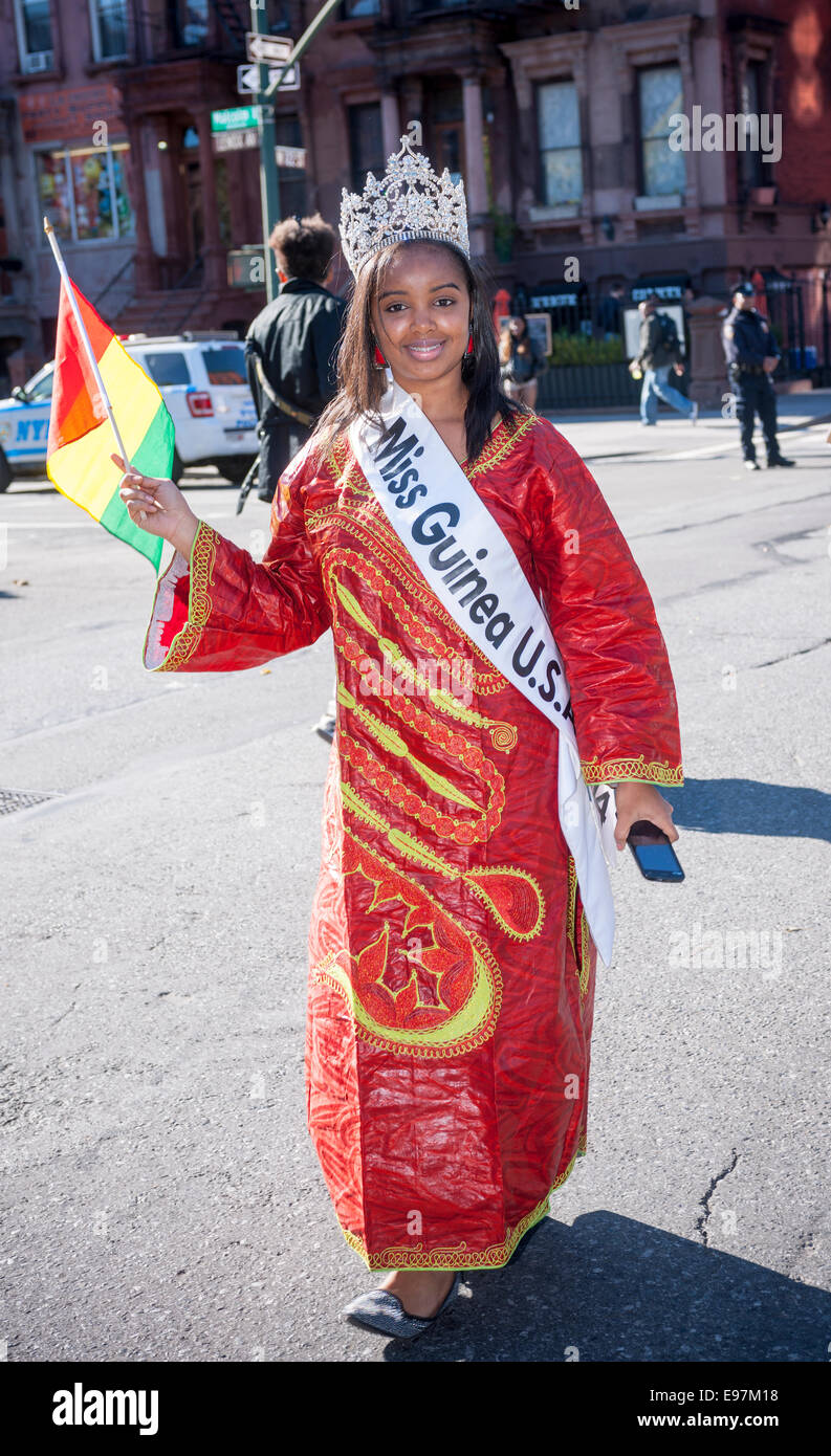 Miss Guinea USA marches in the African Day Parade in Harlem in New York Stock Photo Alamy