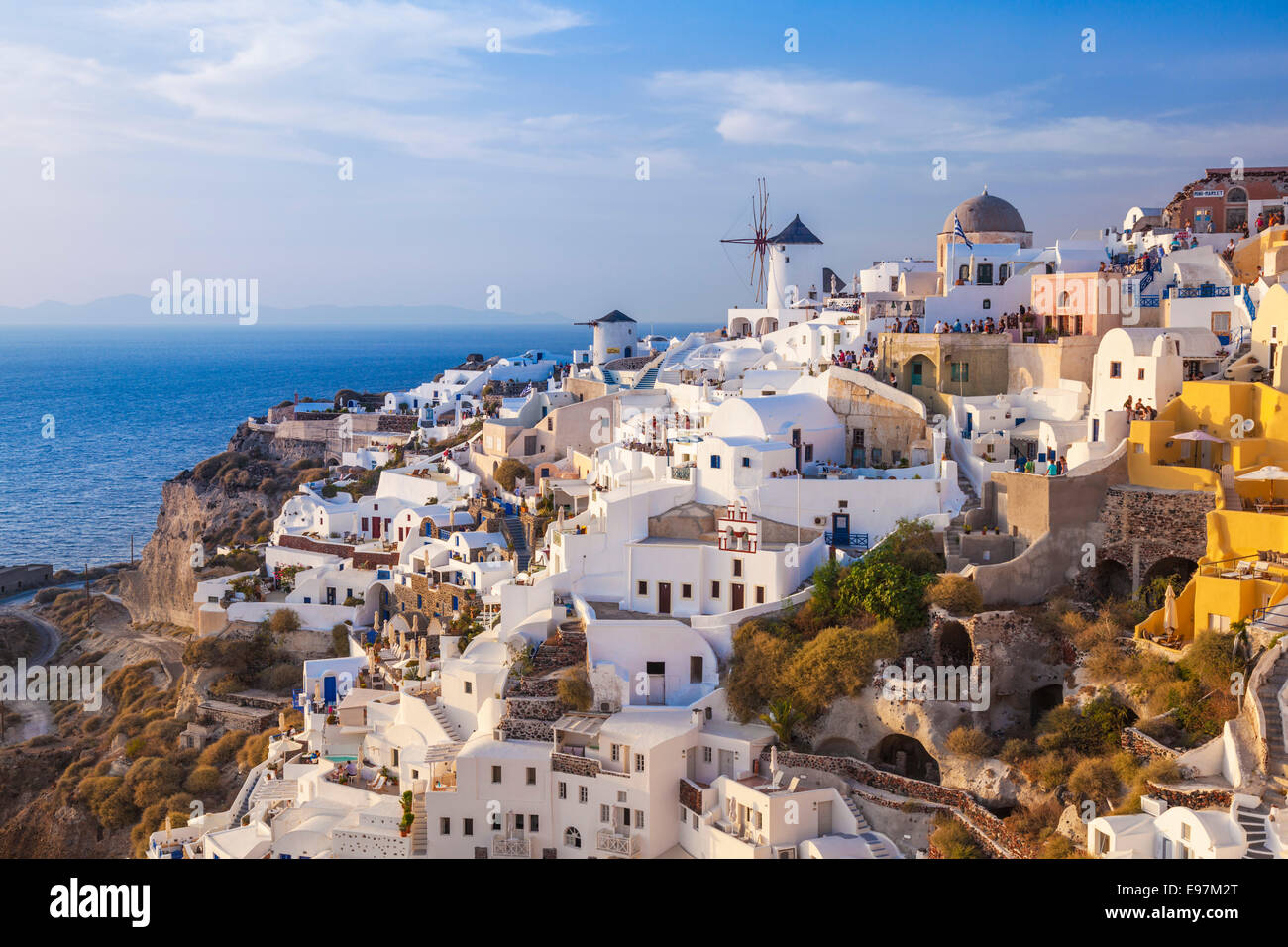 Windmill & white houses in the village of Oia, Santorini, Thira, Cyclades Islands, Greek Islands, Greece, EU, Europe Stock Photo