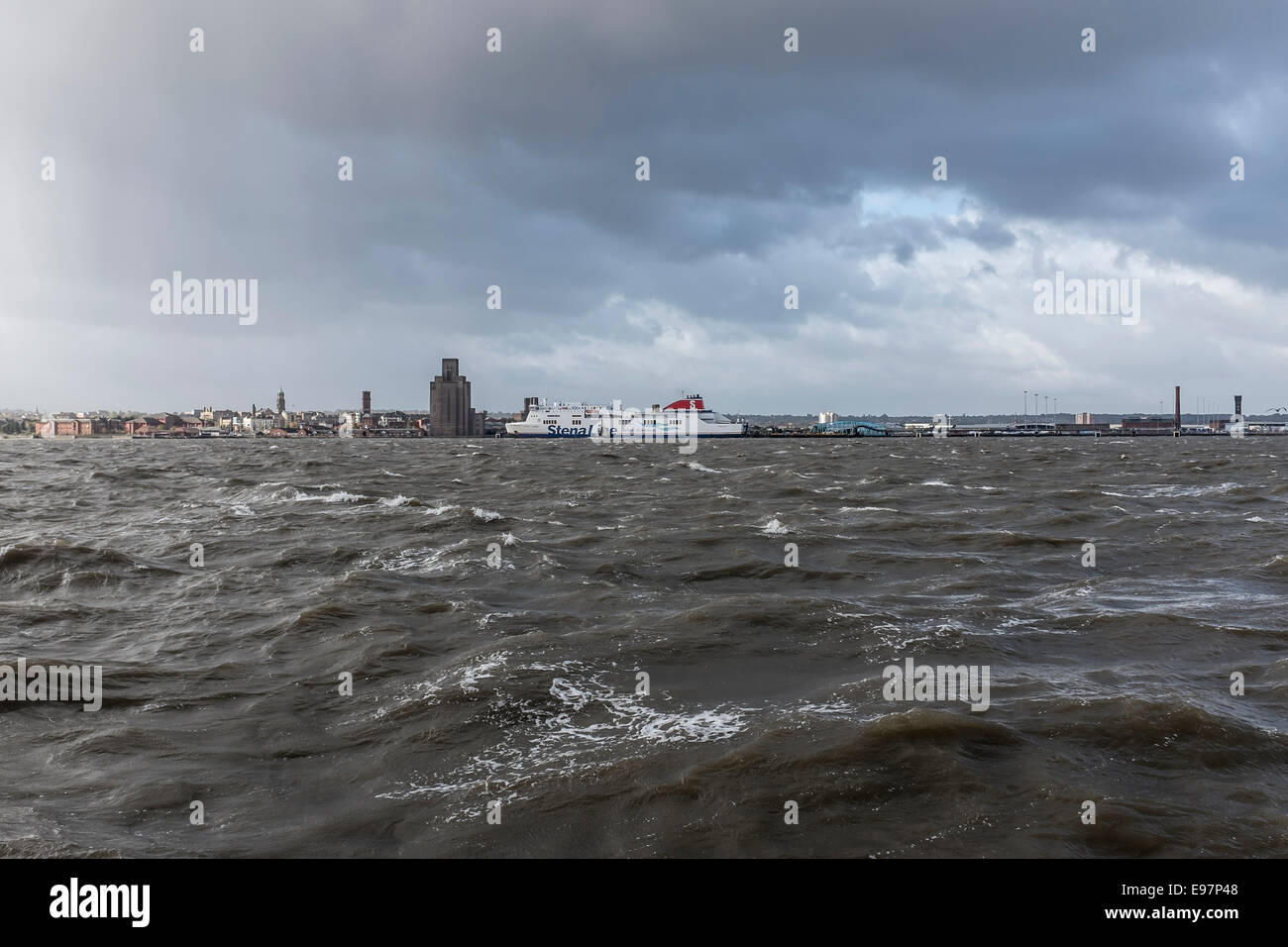 Stormy Waters of the River Mersey, Liverpool, UK. Looking across the river towards Birkenhead Stock Photo
