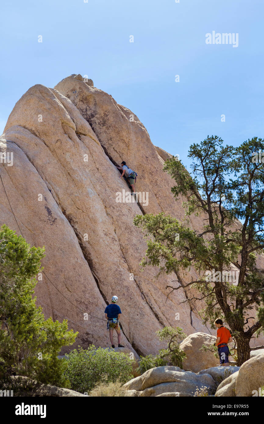 Rock climbers in Hidden Valley, Joshua Tree National Park, San Bernadino County, Southern California, USA Stock Photo
