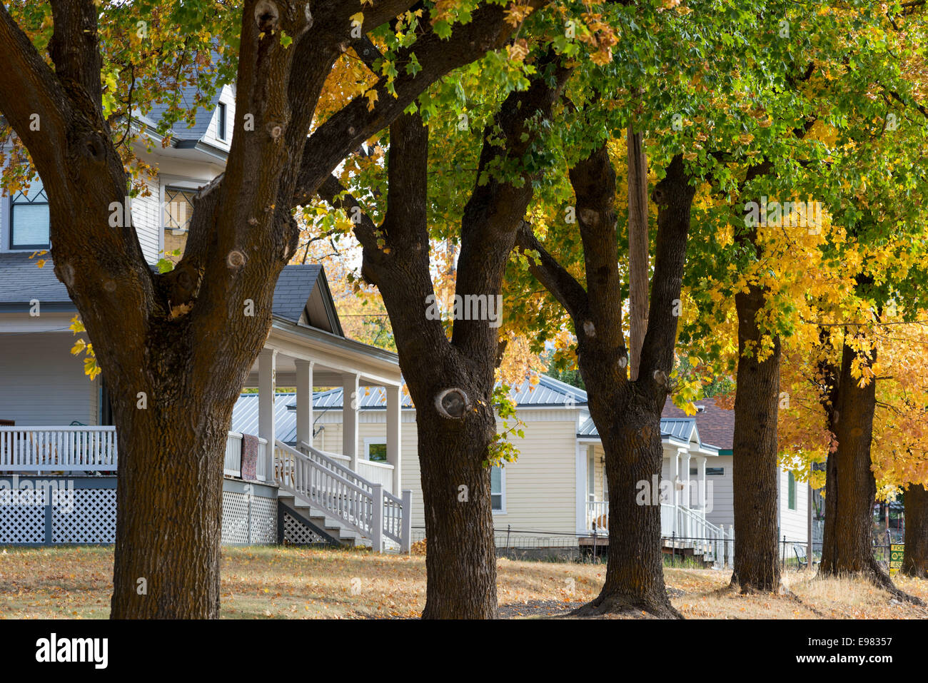Old homes hires stock photography and images Alamy