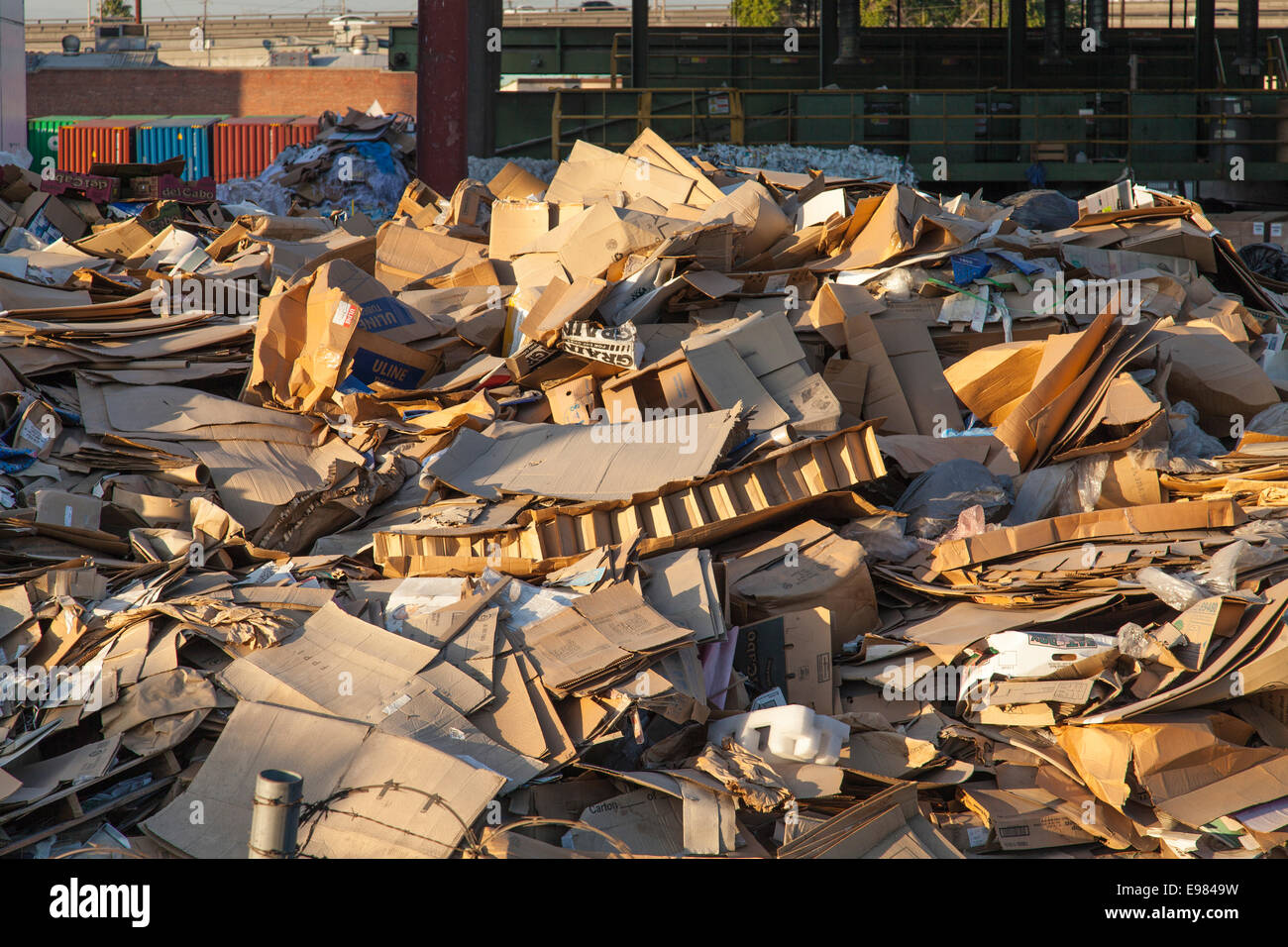 Recycling station hires stock photography and images Alamy