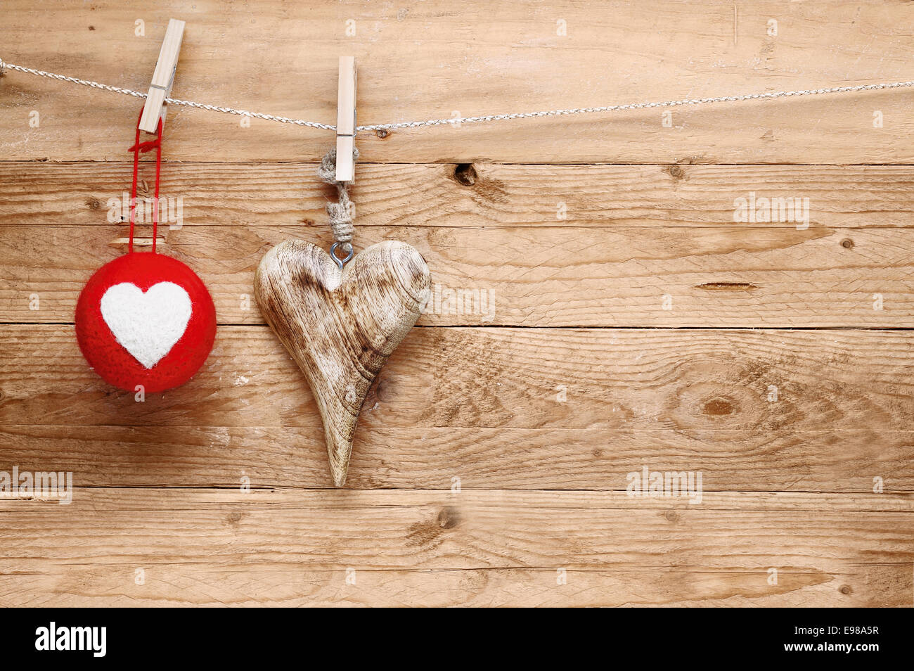 Simple Rustic Heart Background Romantic rustic Valentines greeting background with handcrafted wooden ...