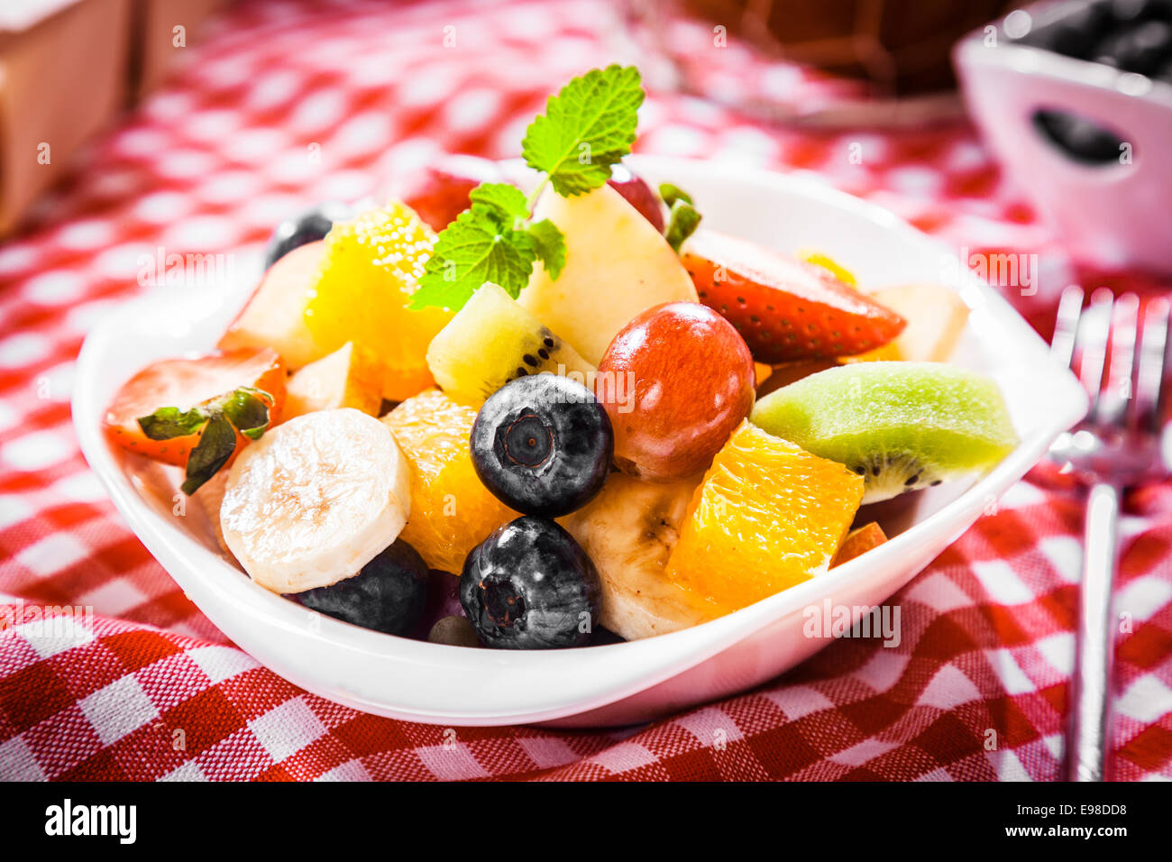 Fruit salad banana apple orange hi-res stock photography and images - Alamy