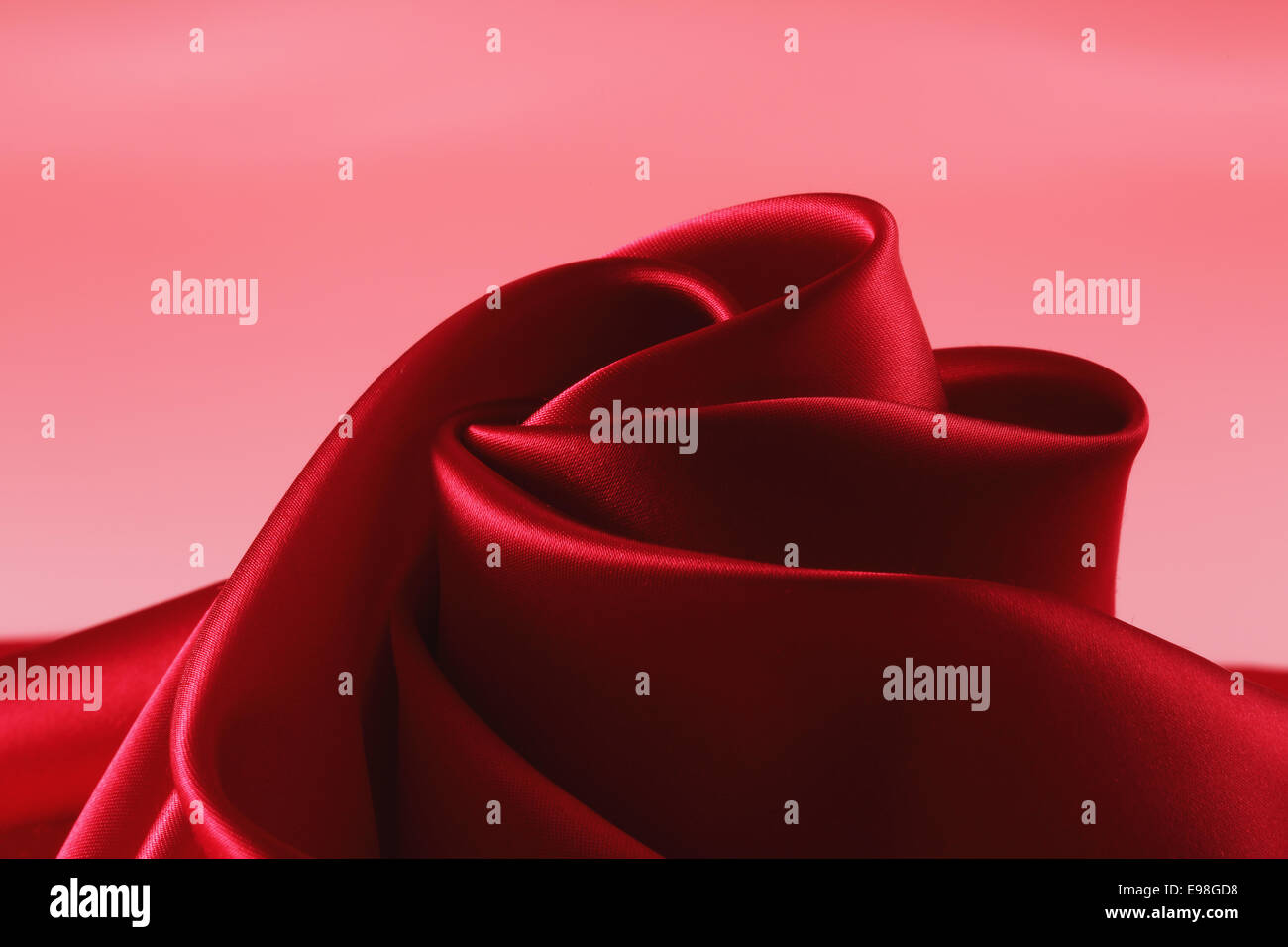 Curl drape hi-res stock photography and images - Alamy