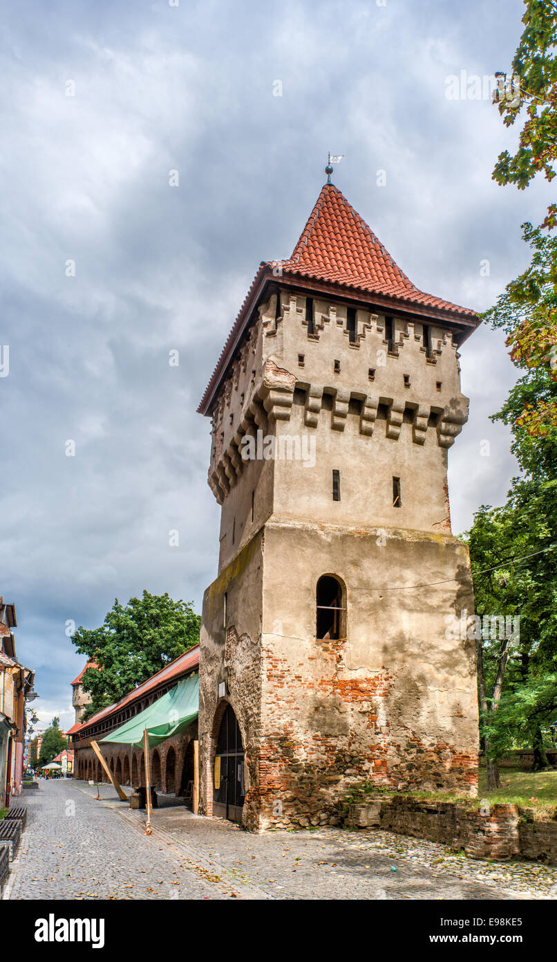 Medieval Potters Tower (Turnul Olarilor), Strada Cetatii in Sibiu, Transylvania, Romania Stock Photo
