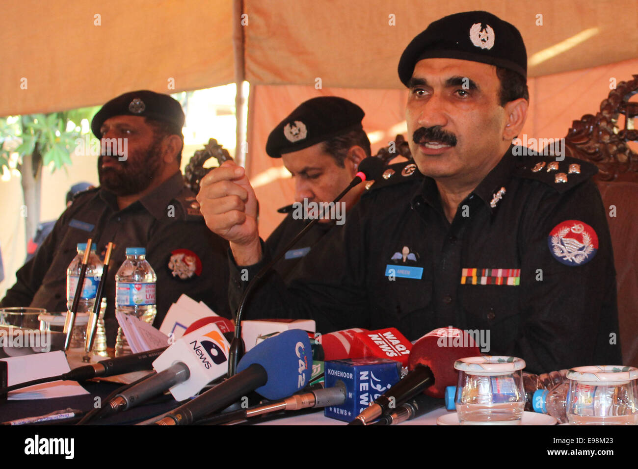 Lahore, Pakistan. 21st Oct, 2014. Pakistan's Chief Capital Police