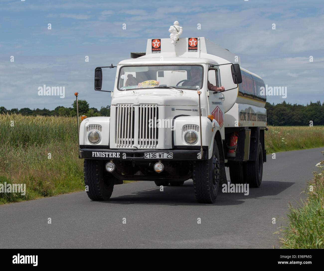 Camion High Resolution Stock Photography And Images Alamy