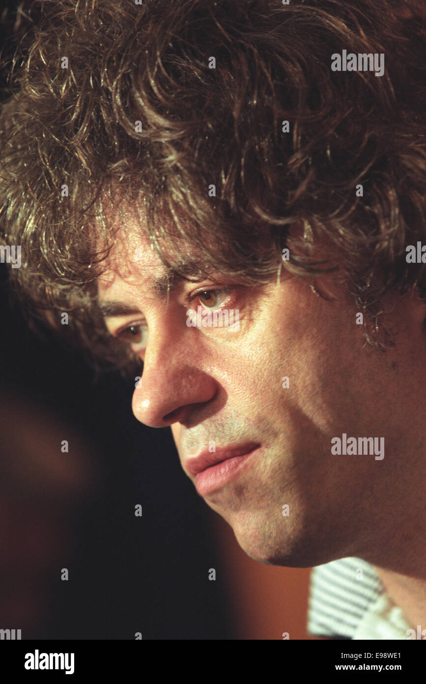 Bob Geldof Live Aid Hi-res Stock Photography And Images - Alamy