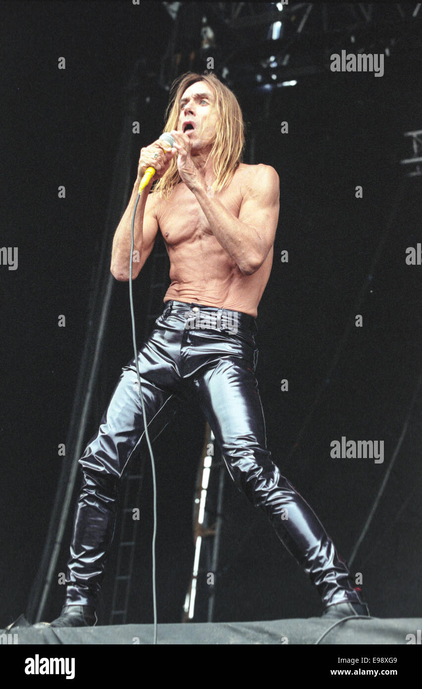 Iggy Pop at 'T In The Park' music festival, in Scotland, in 2000 Stock  Photo - Alamy
