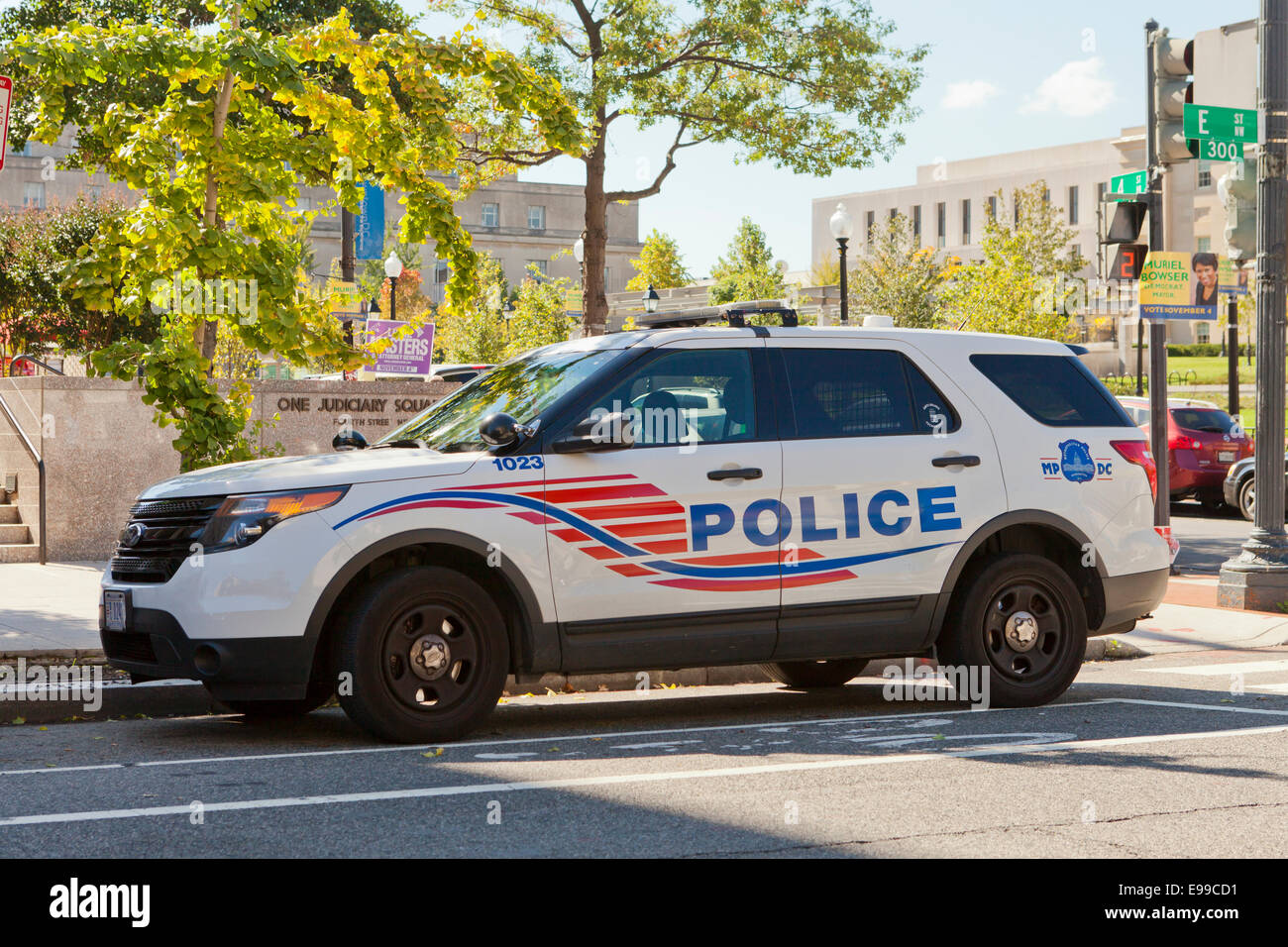 Metropolitan Police SUV service vehicle - Washington, DC USA Stock Photo