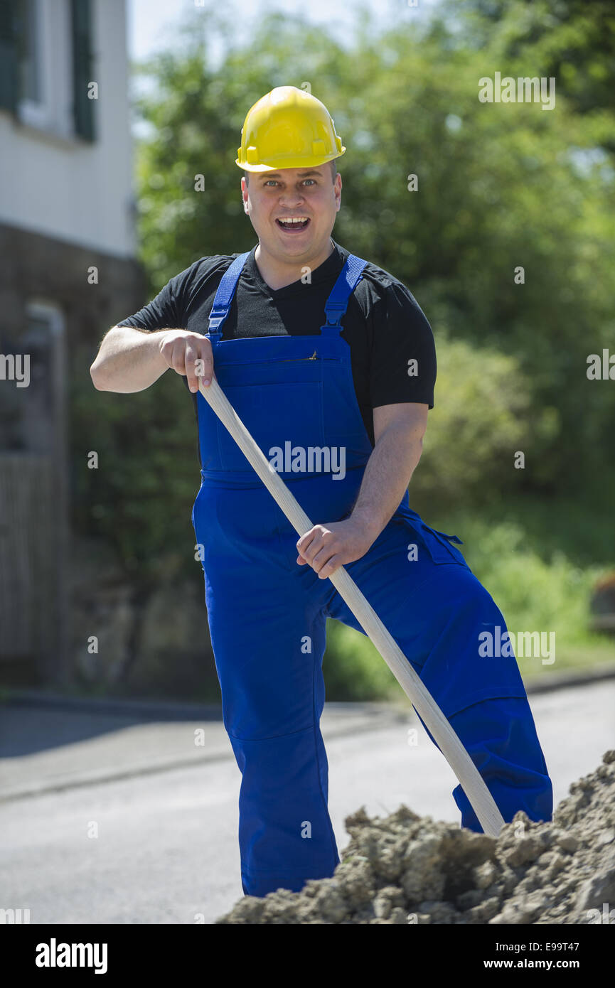Construction workers at a construction site Stock Photo - Alamy