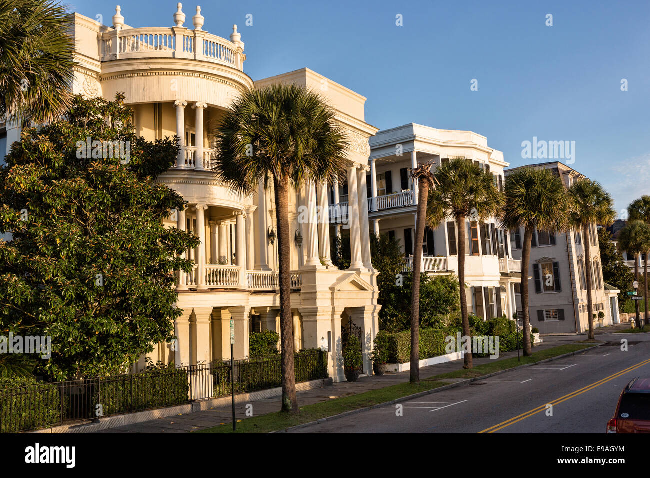 Homes along the Battery in historic Charleston, SC Stock Photo Alamy