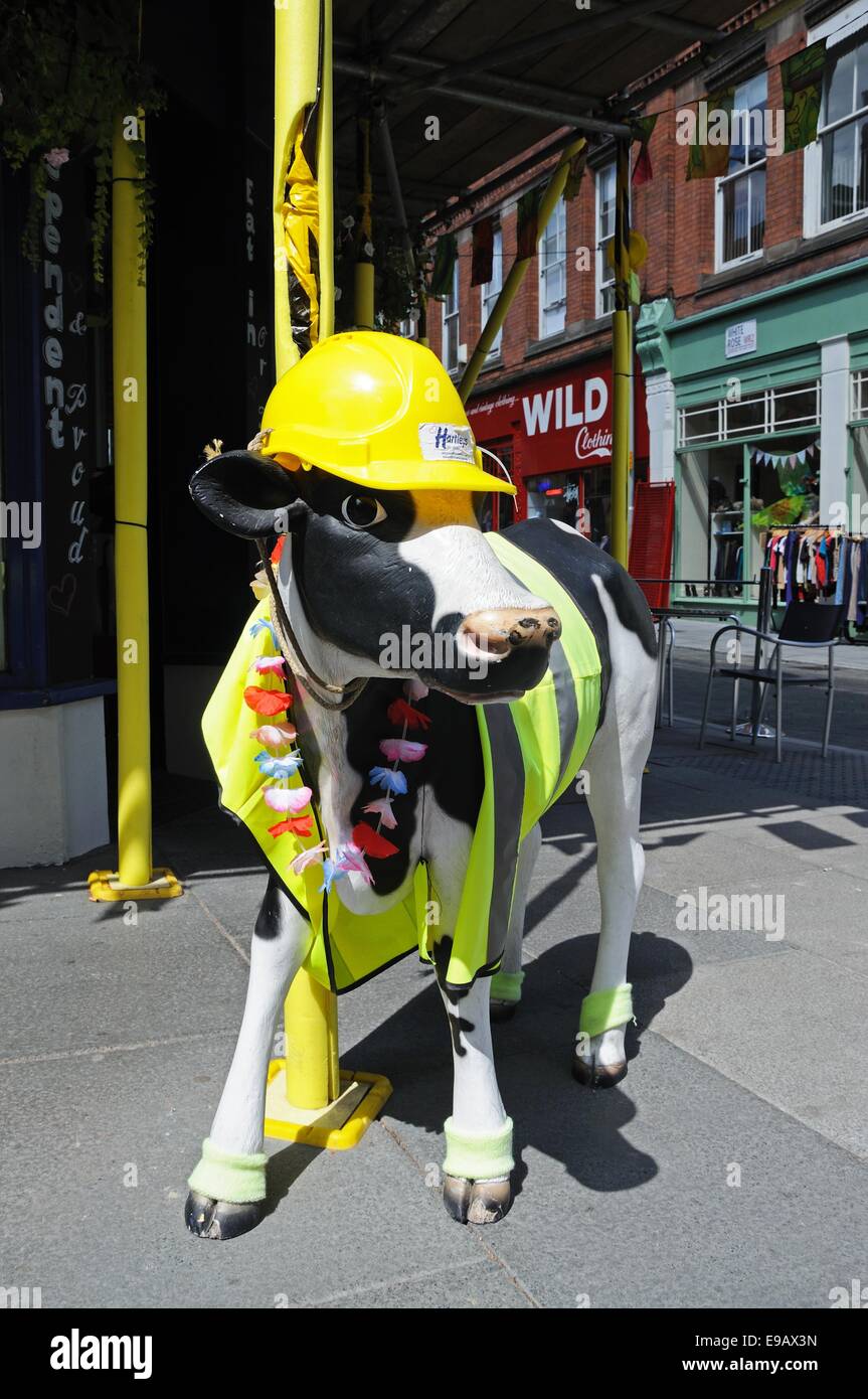 Cow statue dressed in safety gear including a hard hat, Nottingham, Nottinghamshire, England, UK, Western Europe. Stock Photo