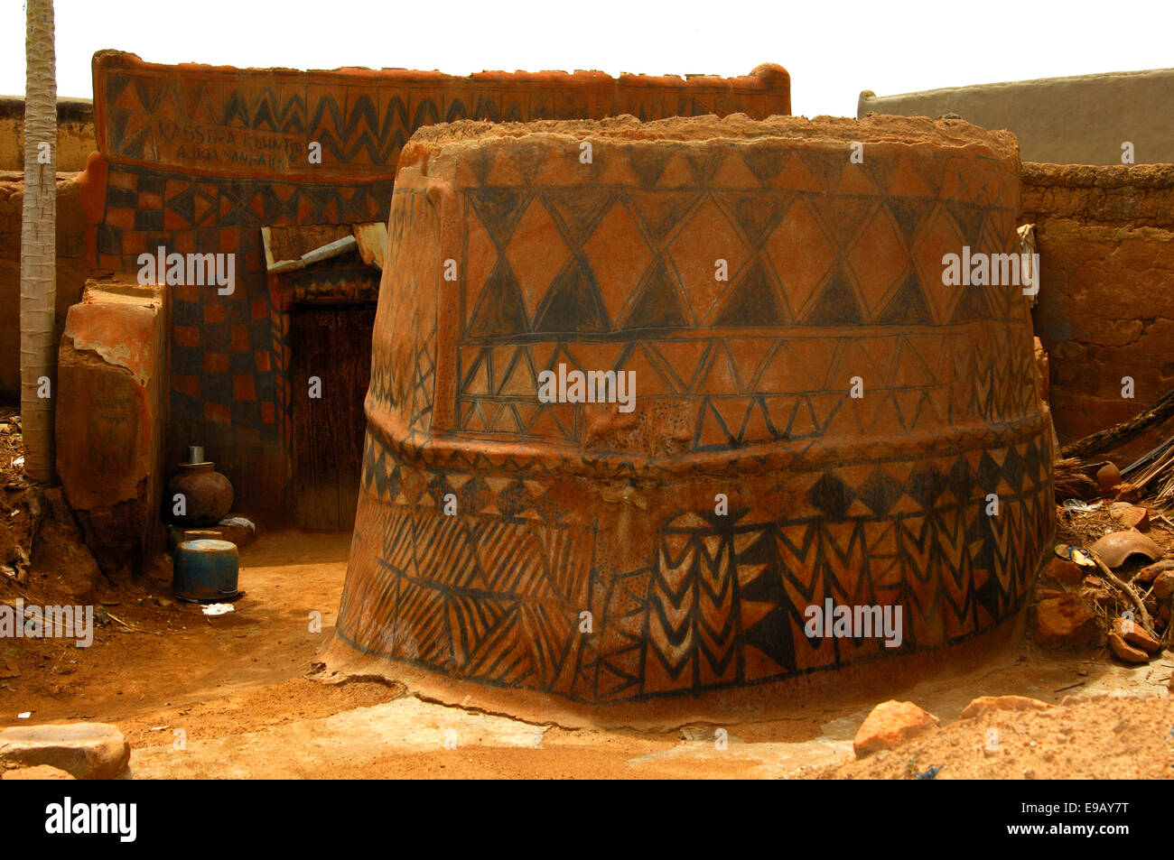 Ornamented houses, Tiebele, Gourounsi, Burkina Faso Stock Photo