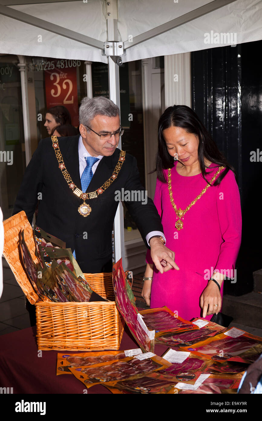 UK, England, Wiltshire, Bath, Green Street, Mayor of Bath at Great Bath Feast food festival event Stock Photo