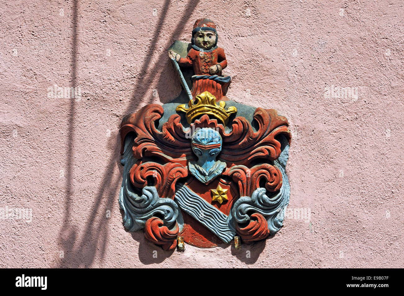 Coat of arms plaque of the Hoffmann family on a façade, Rothenburg ob der Tauber, Middle Franconia, Bavaria, Germany Stock Photo