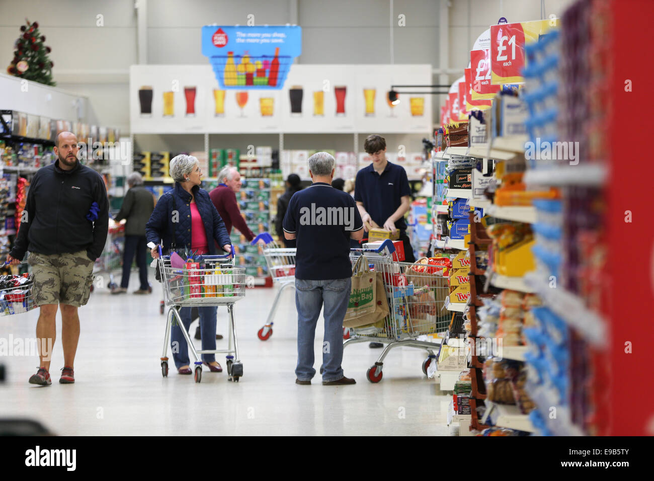 TESCO SUPERMARKET IN BAR HILL CAMBRIDGE Stock Photo Alamy