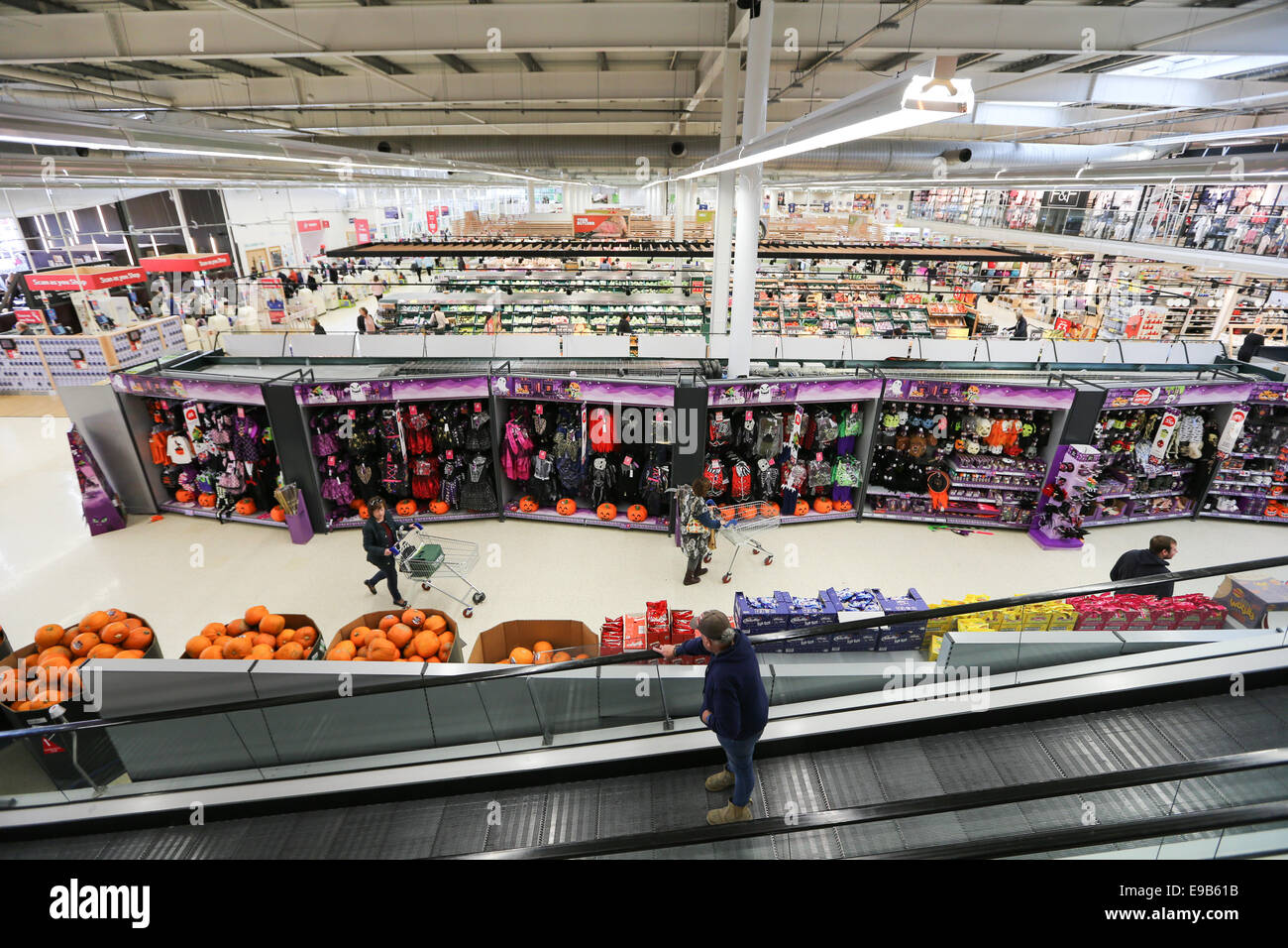 Bar hill tesco hires stock photography and images Alamy