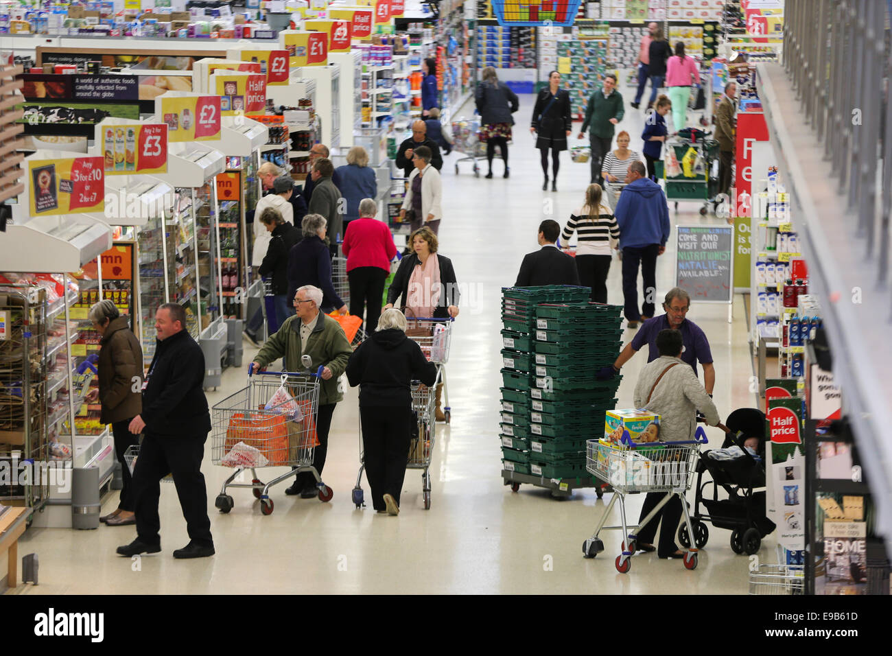 TESCO SUPERMARKET IN BAR HILL CAMBRIDGE Stock Photo Alamy