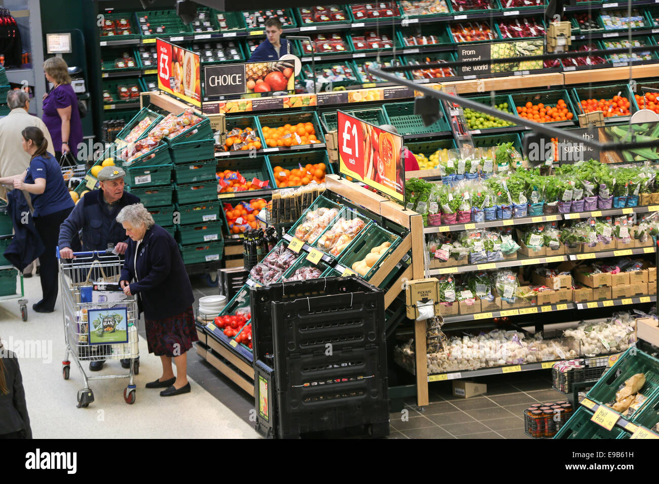 TESCO SUPERMARKET IN BAR HILL CAMBRIDGE Stock Photo Alamy