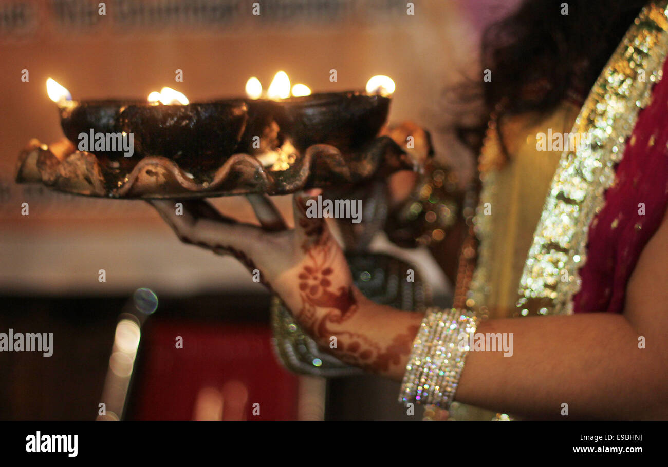 Lahore, Pakistan. 23rd Oct, 2014. Pakistan's minority Hindus community celebrate their religious