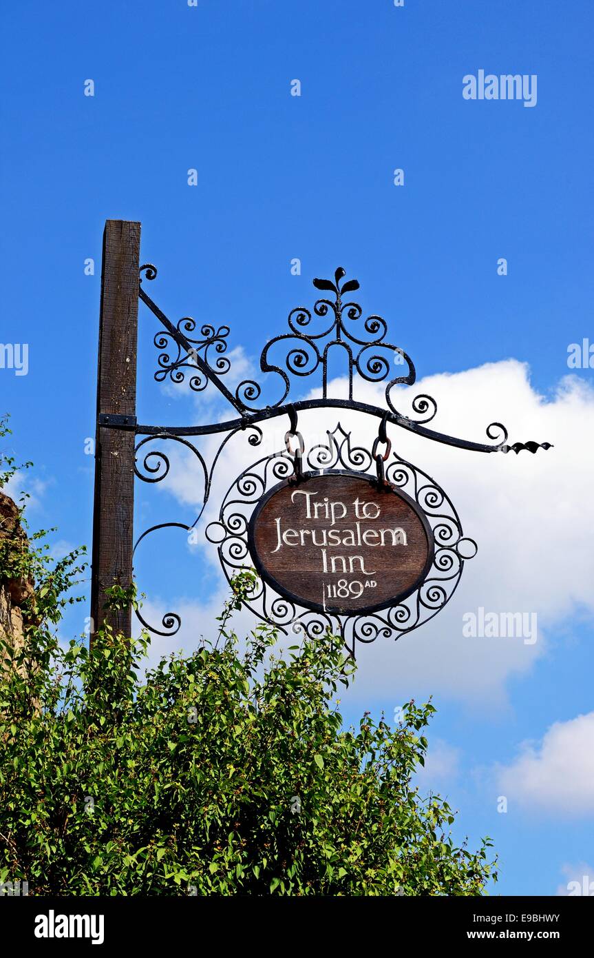 Ye Olde Trip to Jerusalem Inn sign, reputed to be the oldest drinking establishment in England, Nottingham, Nottinghamshire, UK Stock Photo