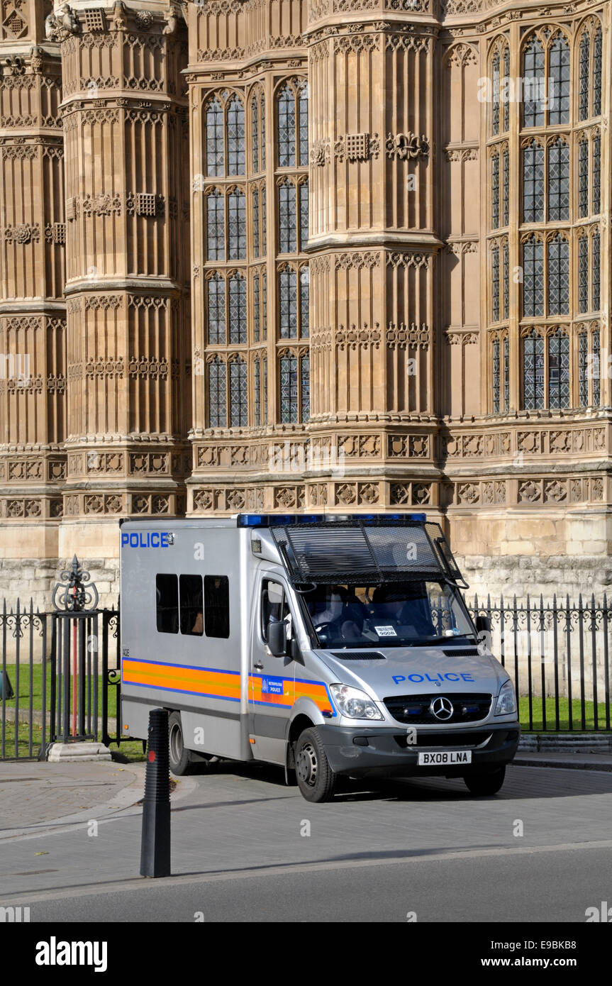 London, England, UK. Police van parked by Westminster Abbey Stock Photo