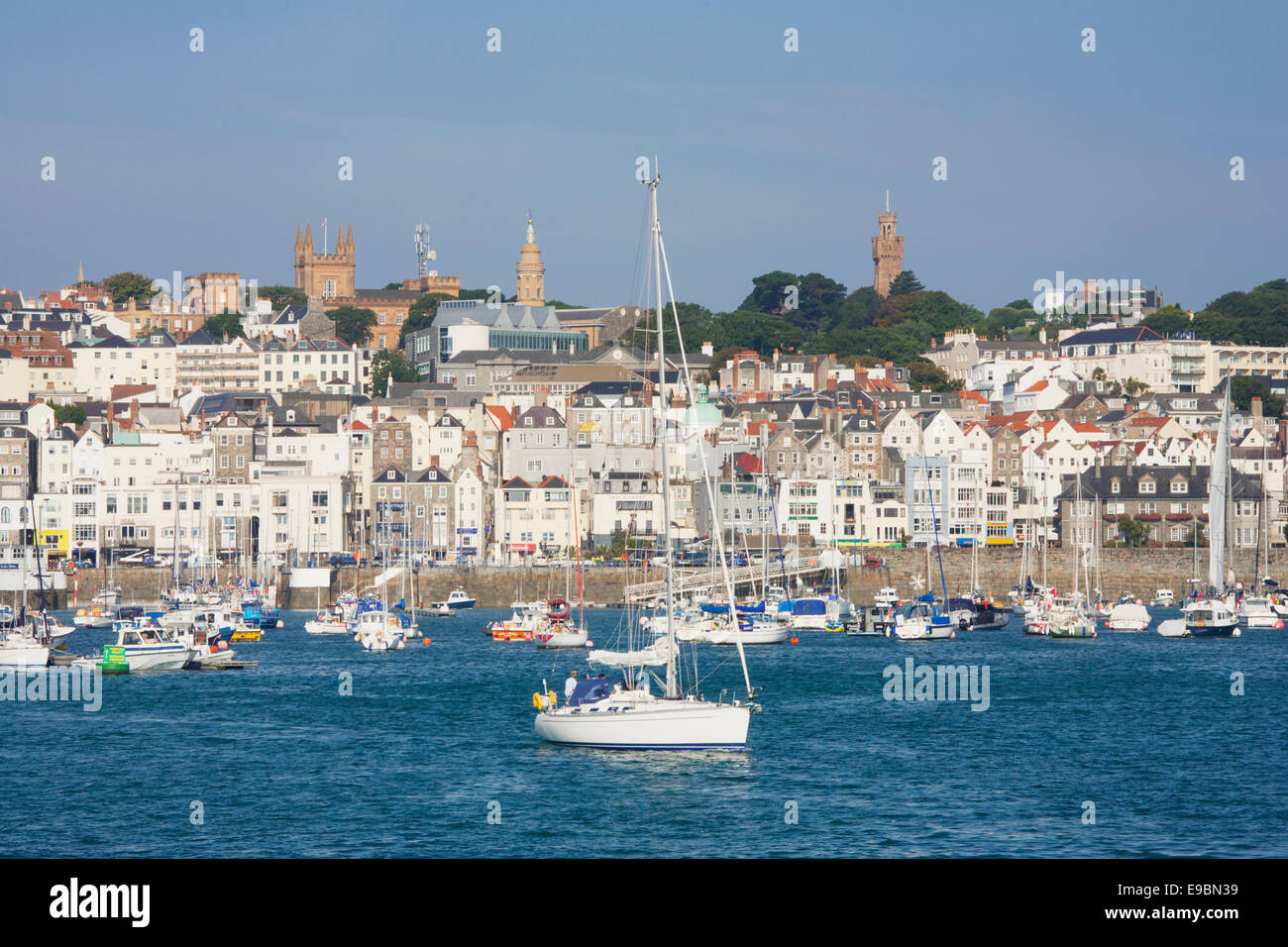 ST PETER PORT: HARBOUR AREA  AND ALBERT MARINA Stock Photo