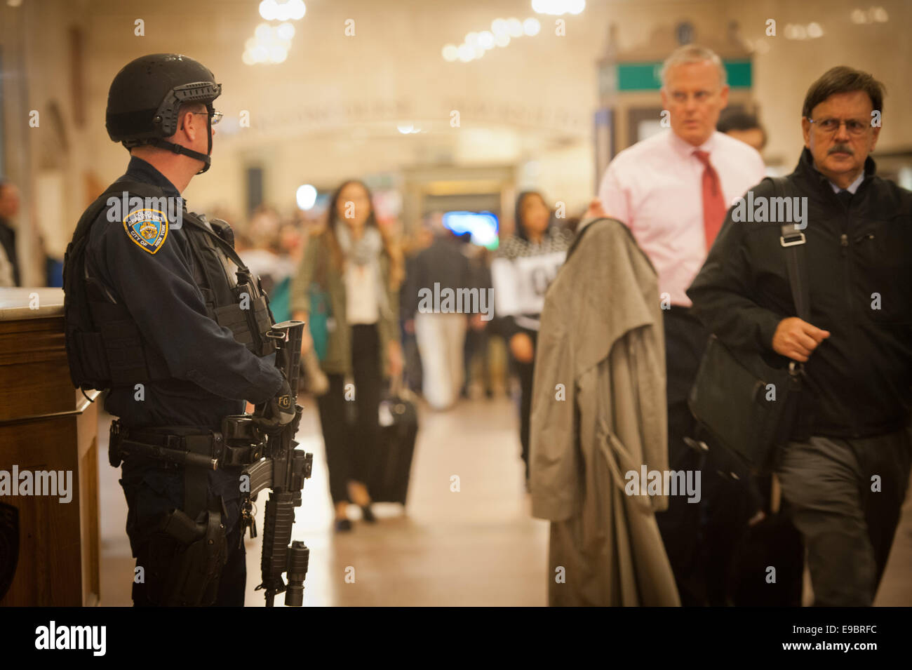 Manhattan, New York, USA. 23rd Oct, 2014. NYPD ESU unit on patrol in Grand Central Terminal, Thursday, Oct. 23, 2014. Credit:  Bryan Smith/ZUMA Wire/Alamy Live News Stock Photo