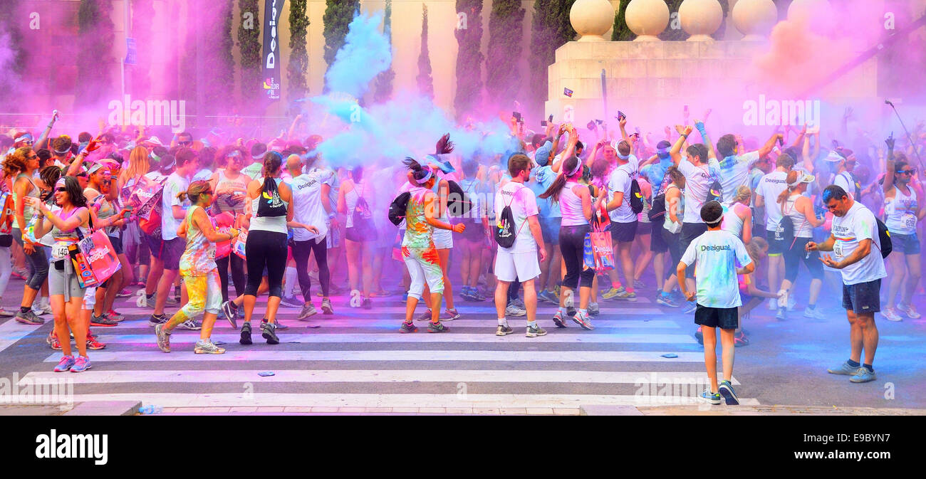 Color run barcelona hi-res stock photography and images - Alamy