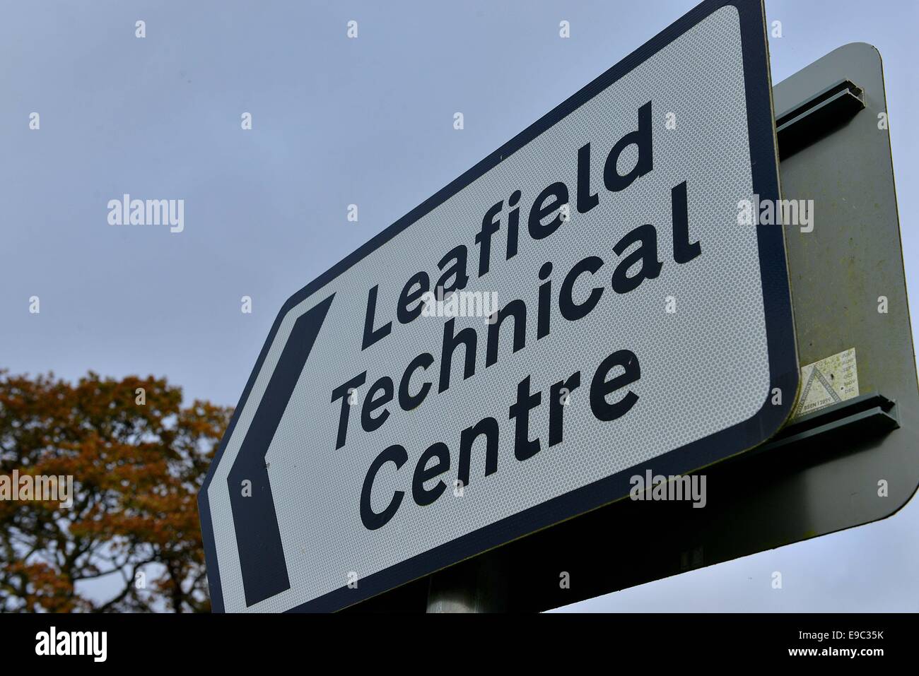 The Leafield Technical Centre sign as Caterham F1 Team staff were locked out. PICTURE BY SIMON WILLIAMS 23/10/14 PICTURE CATCHLINE Caterham F1 Lockout LENGTH lead REQUESTED BY Lucy Ford Stock Photo