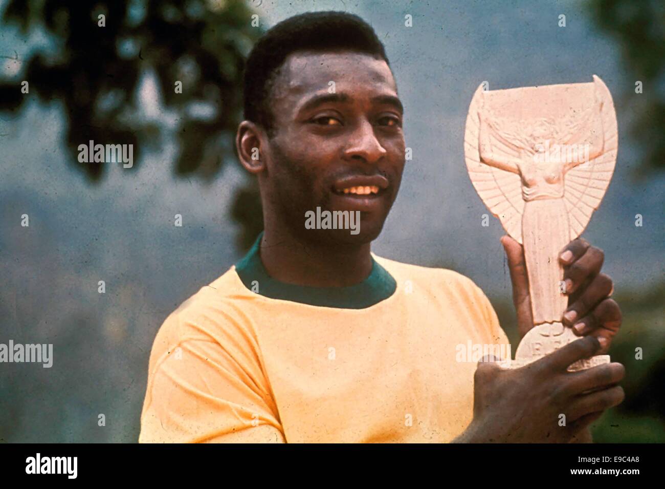 25.06.1970 Pele (Brasil) with the Coupe Jules Rimet; (world Cup Trophy) Stock Photo